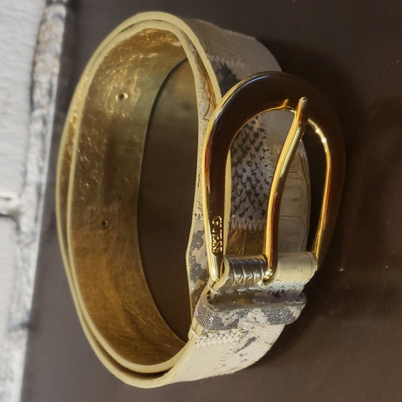 Rare GUESS gold belt with gold plates - size medium - Picture 8 of 8